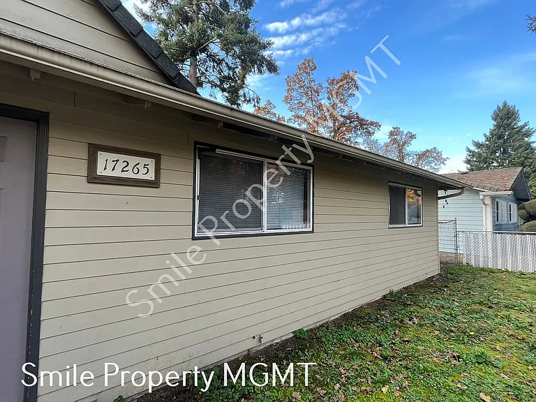 17265 SE Oatfield Rd — Photo 2
