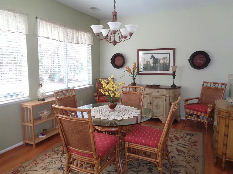 6 Coburn Ln — Photo 10