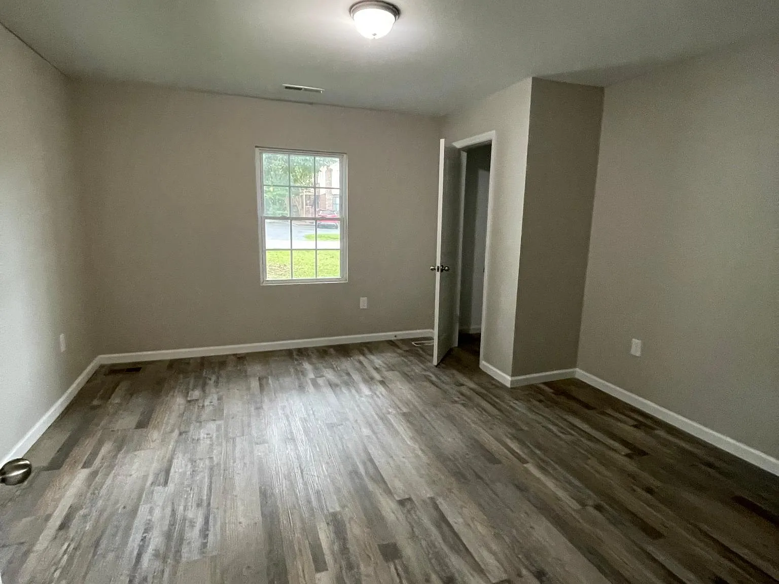 7 Whirlaway Dr — Photo 3