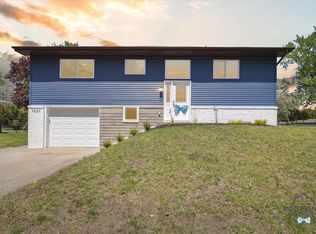 1027 Arlington Ave, Grand Haven, MI 49417