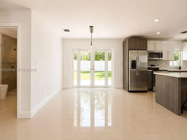 9421 SW 150th St — Photo 18