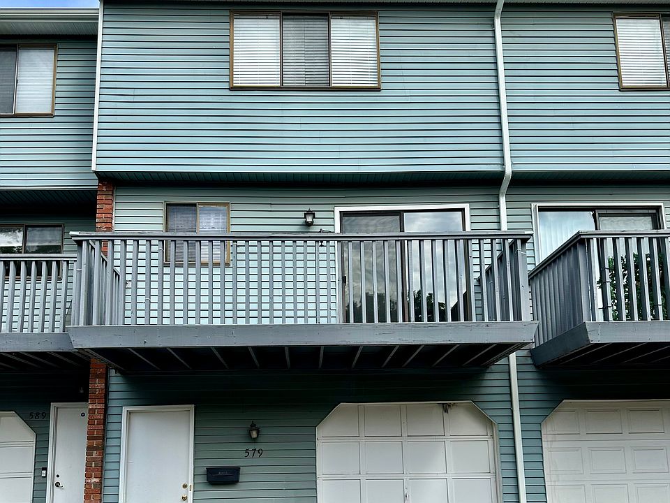 1st image of 579 Churchill Dr