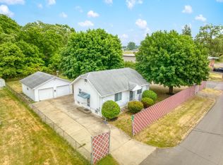 619 Brentwood Rd, Jackson, MI 49202