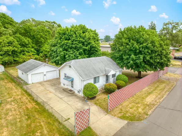 619 Brentwood Rd, Jackson, MI 49202