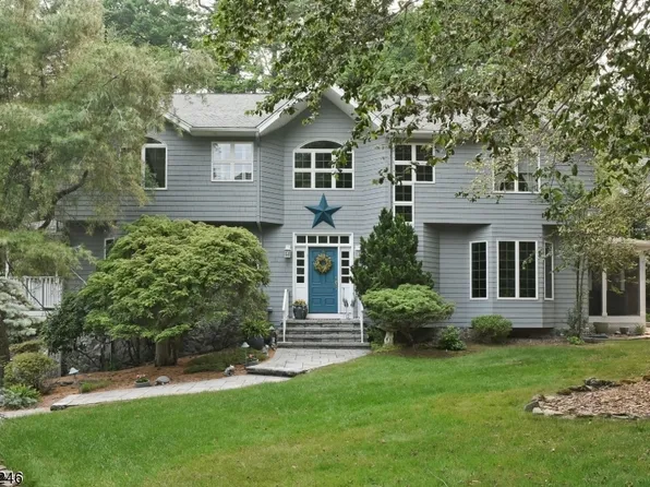 81 Poplar Rd, Wayne Twp., NJ 07470