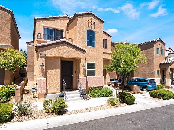 3rd image of 9112 Picturesque Ave