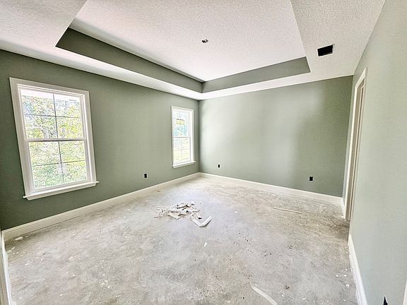 4th image of 303 Wright St