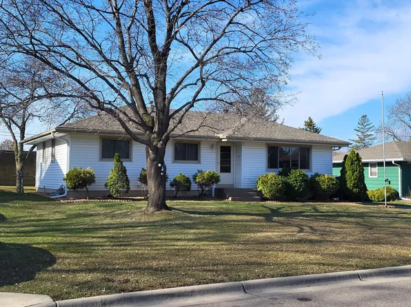 3225 67th Ave N, Brooklyn Center, MN 55429