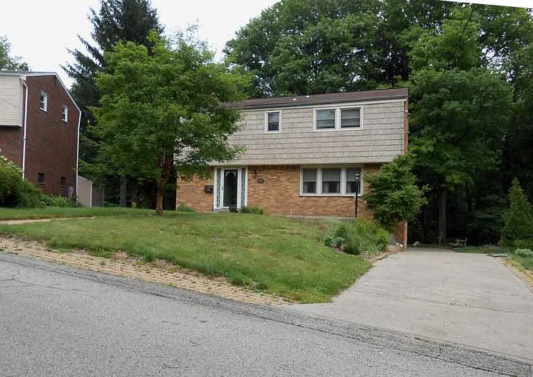 209 Greenvale Dr photo 1