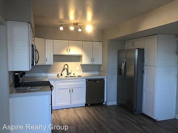 3rd image of 377 N 14th St
