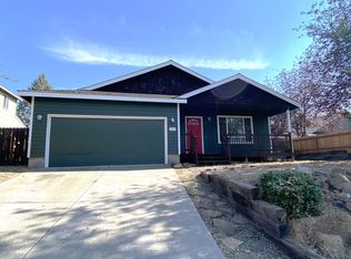 2652 NE Cordata Pl, Bend, OR 97701