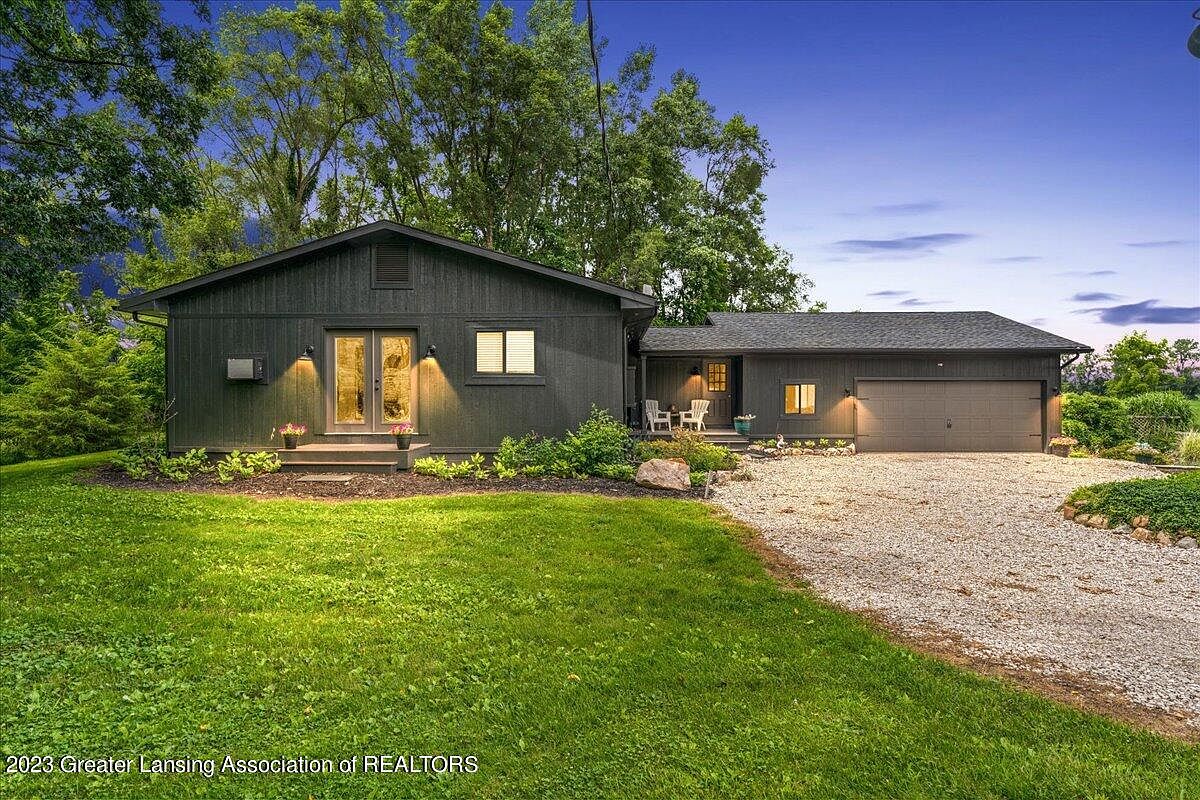 10618 Owosso Rd, Fowlerville, MI 48836 Zillow