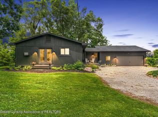 10618 Owosso Rd, Fowlerville, MI 48836