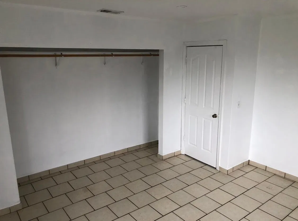 549 Morrison Ave — Photo 3