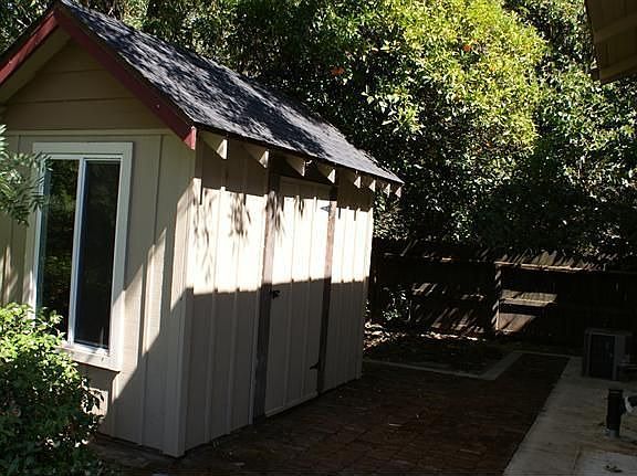 2nd image of 3 Willotta Dr