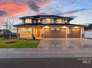 8175 Fountain Brk, Saint Middleton, ID 83644