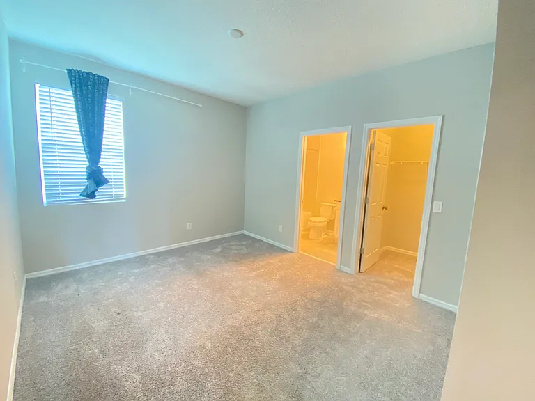 698 Bay Bridge Cir — Photo 28