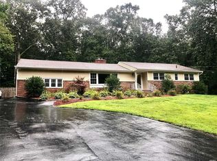 174 Bagatelle Rd, Melville, NY 11747