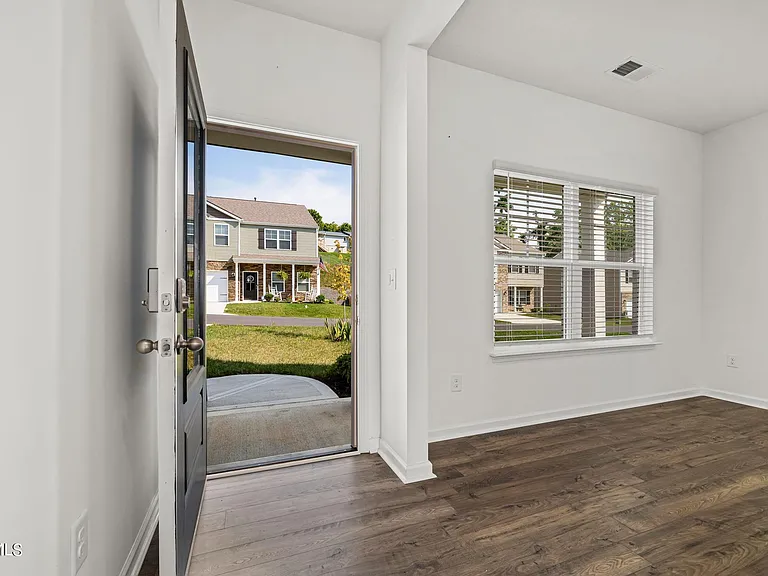693 Barley Loop — Photo 7