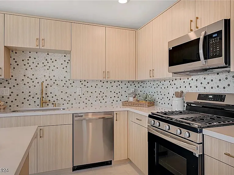909 Cadence View Way — Photo 11