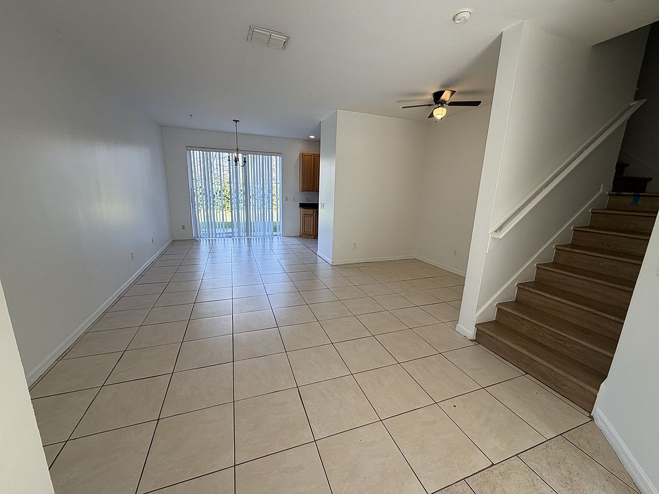 1st image of 449 Scarlatti Ct #1