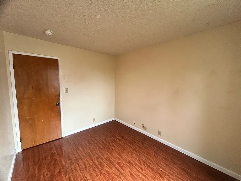 700 Calhoun St #205 — Photo 13