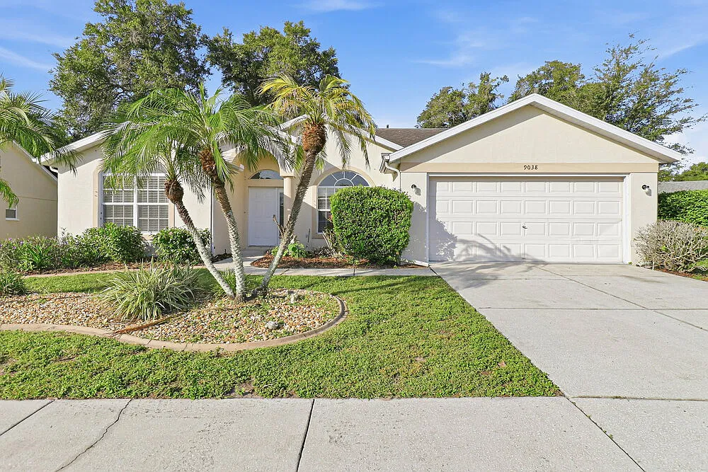 3 bed, 2.0 bath, 2034 sqft, $1,880 — Photo 1