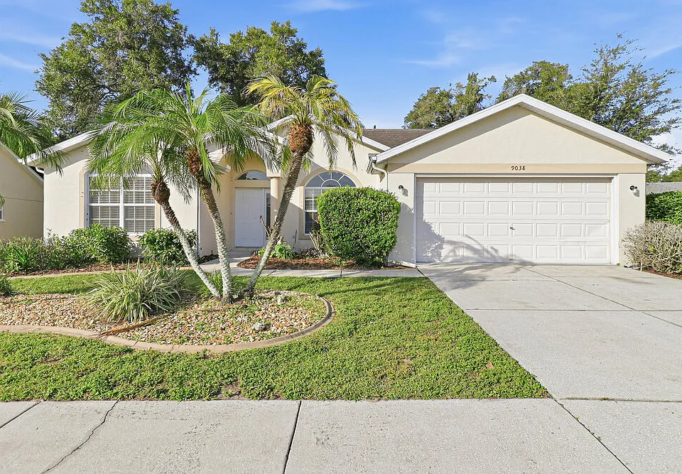 9038 Water Hazard Dr