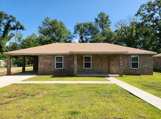 204 W Jarrell St, Picayune, MS 39466