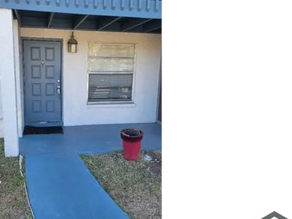 8419 Camden St APT B, Tampa, FL 33614