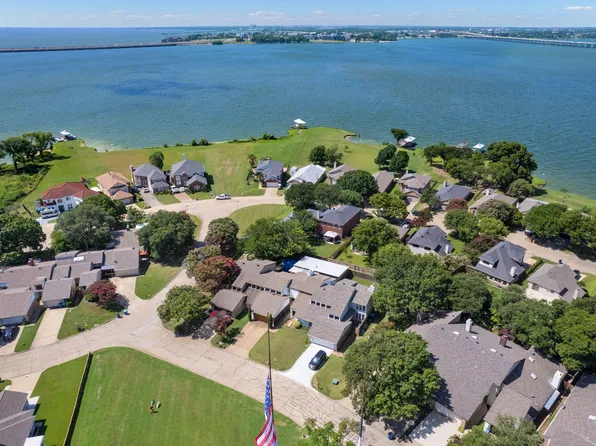 2109 La Costa Dr, Rowlett, TX 75088