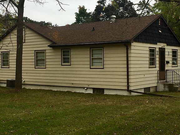 4th image of 398 N Lakeshore Dr