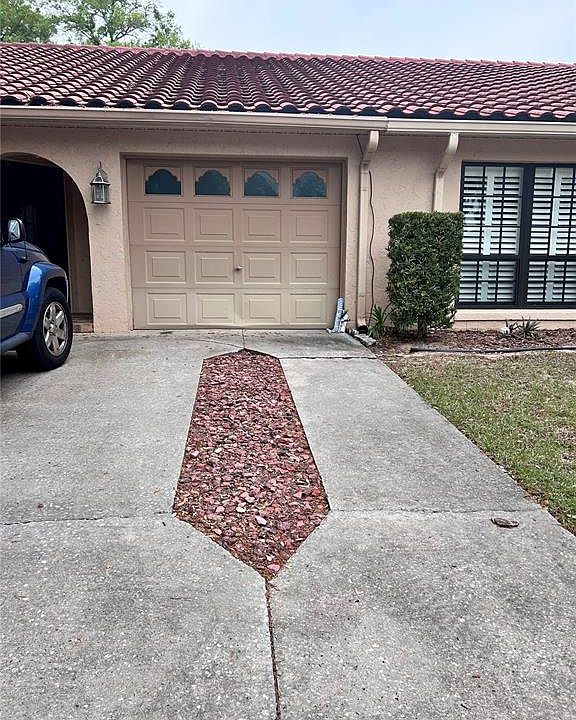 1st image of 1829 SW 35th Ave