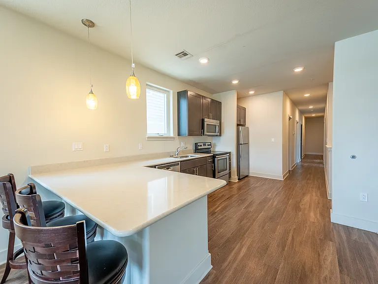 Roland Realty — Photo 21