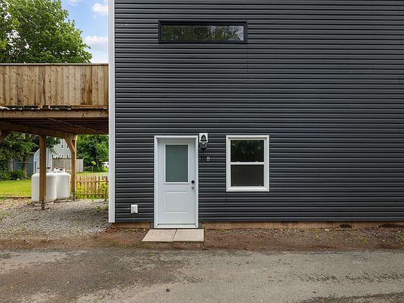 2nd image of 10 Chestnut St