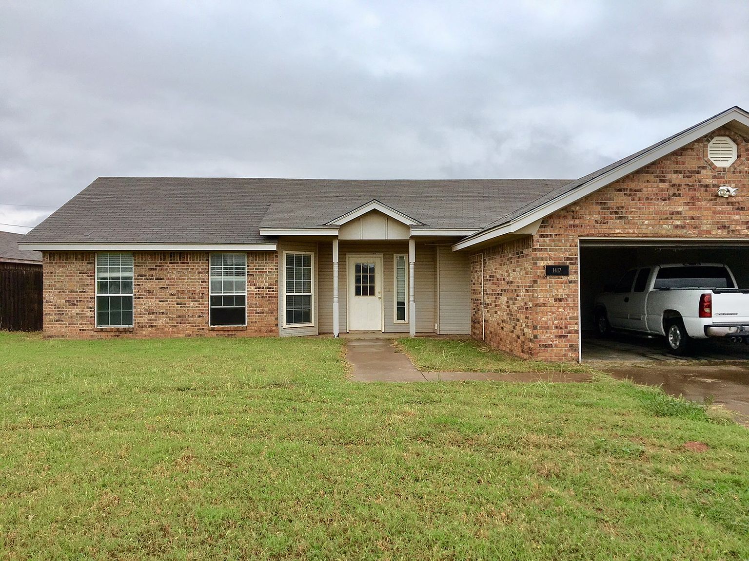 1417 Parliament St, TX 76354 Zillow