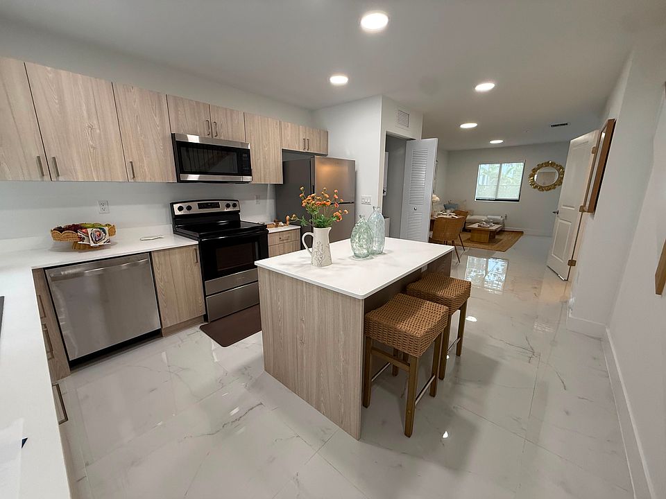 1st image of 540 W 77th St #C
