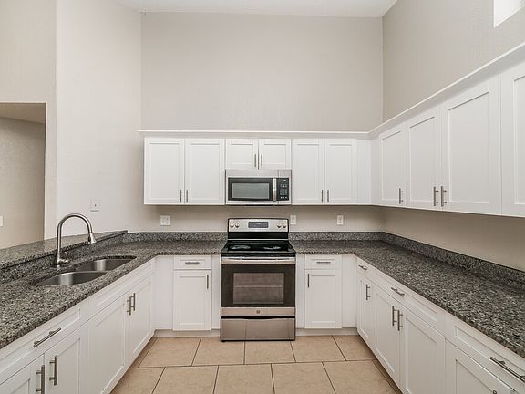 5th image of 11105 Cherrywood Ln
