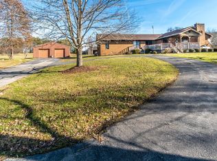 106 Collier Rd, Beattyville, KY 41311