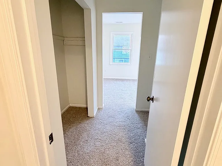 1511 Railroad Ave #100 — Photo 5