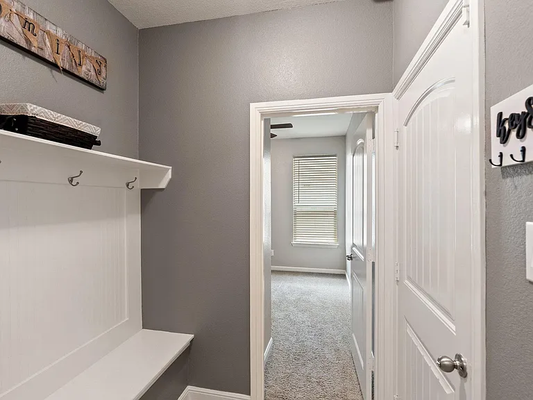 9124 Golden Hollow Ln — Photo 19