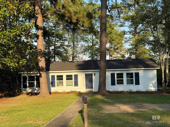 1610 Bonita Ave, Brewton, AL 36426