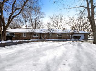 171 Crestview Ct, Barrington, IL 60010