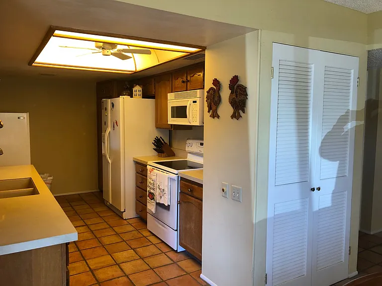 15 Leisure World — Photo 5