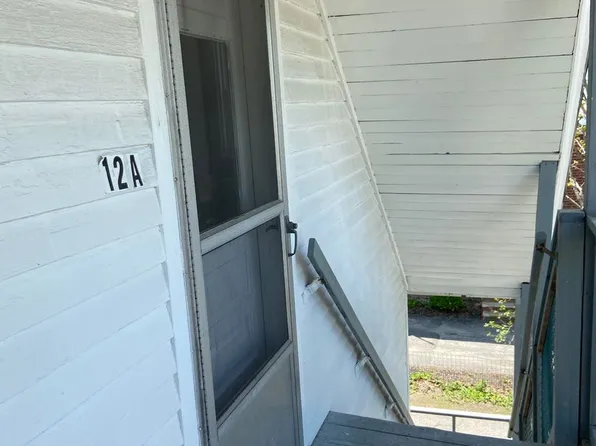 10-12 Lincoln Street, 10-12 Lincoln St APT 12A, Brunswick, ME 04011