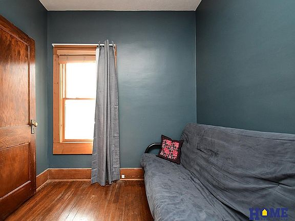 5th image of 2956 S 47th St