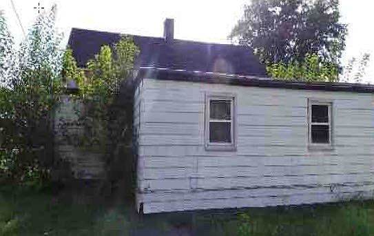 2nd image of 200 N 35th St