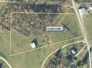 5480 Twin Hills Dr, Zanesville, OH 43701