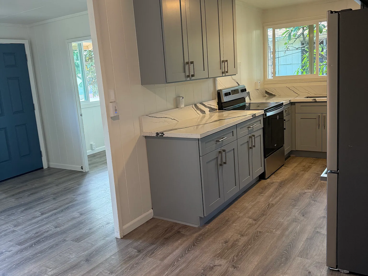 3420 Salt Lake Blvd — Photo 3