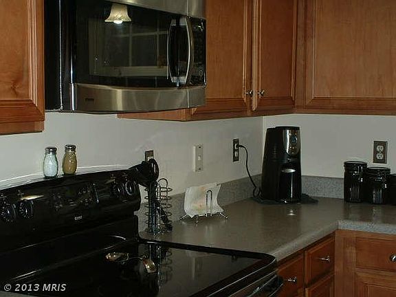 5th image of 420 Lake Caroline Dr